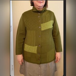 YOSHI YOSHI Olive Green Button Down Tunic with Green Hem NWT 3